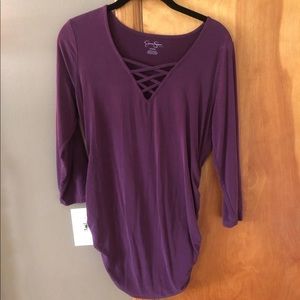 Jessica Simpson maternity top